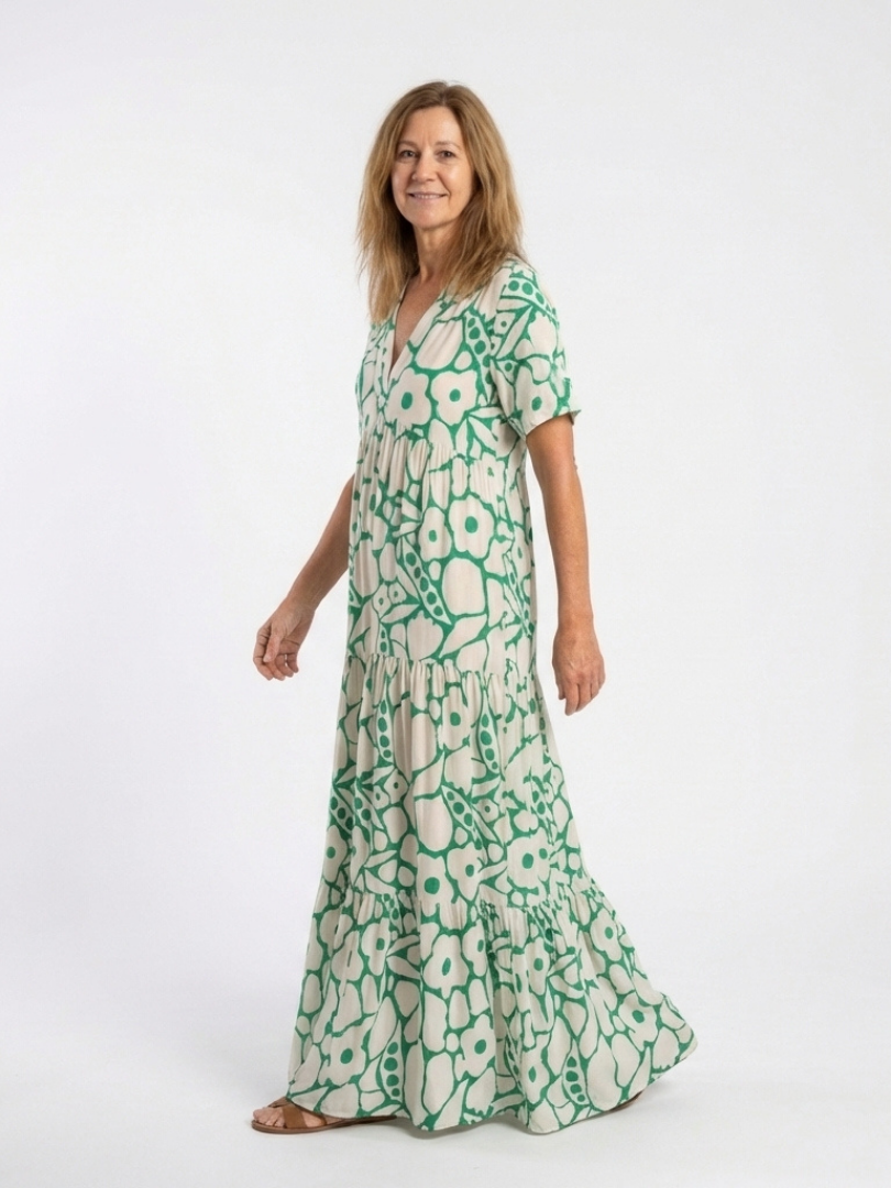 ZULEIKA | SHORT SLEEVE V NECK FLORAL MIDI DRESS
